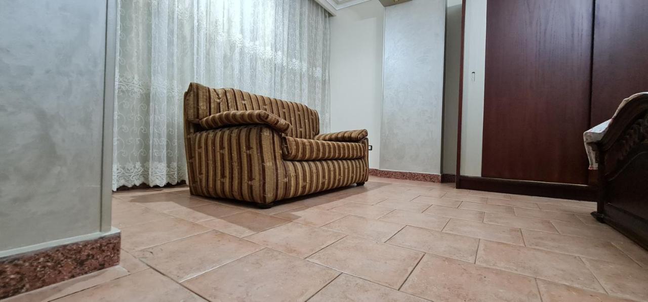 Comfy 2-Bedrooms Apartment In Cairo 44-2 Bagian luar foto